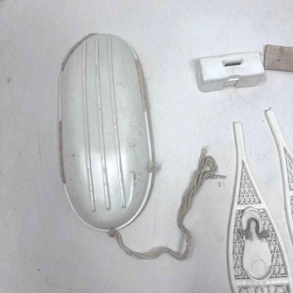 GI Joe Ski Patrol Accessories VTG White Sled Snow Shoes Boot Glove Pole - AS IS - Picture 4 of 7
